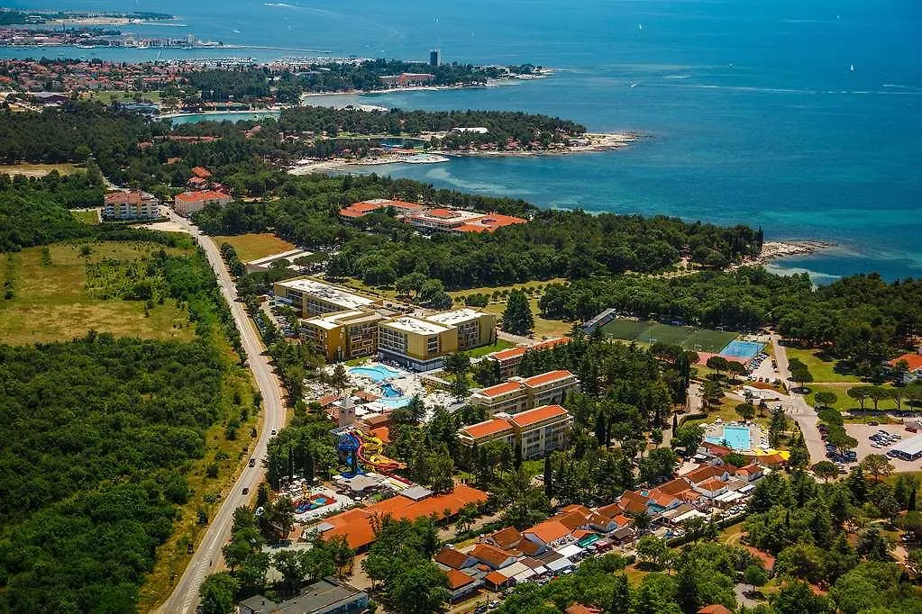 Hotel Garden Istra Plava Laguna Umago 4*,