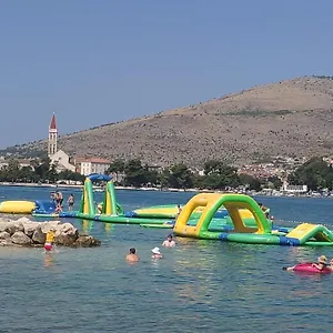 rezervirajte ovdje