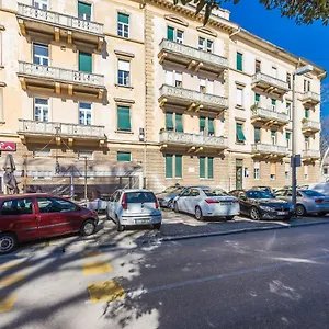 Apartment Lady Of Health 
