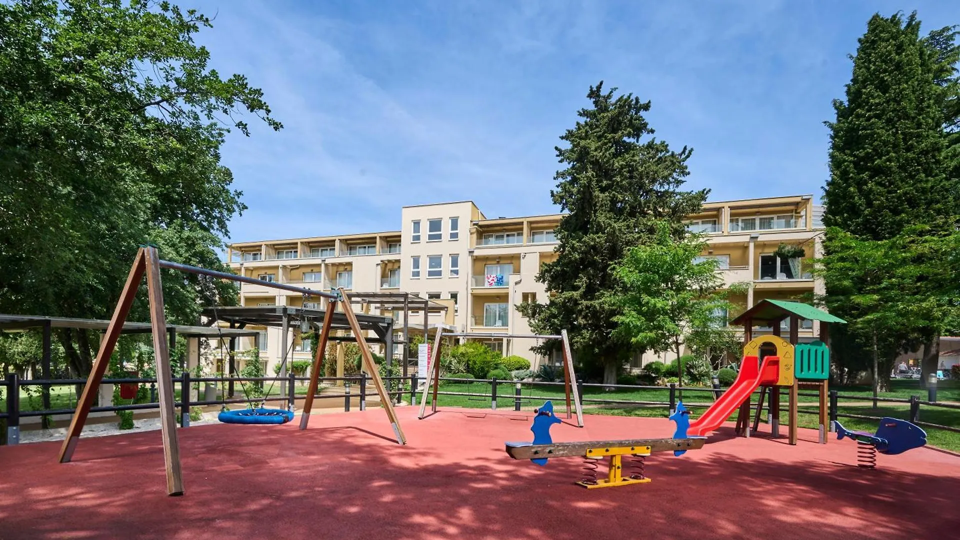 Hotel Garden Istra Plava Laguna Umag 4*,