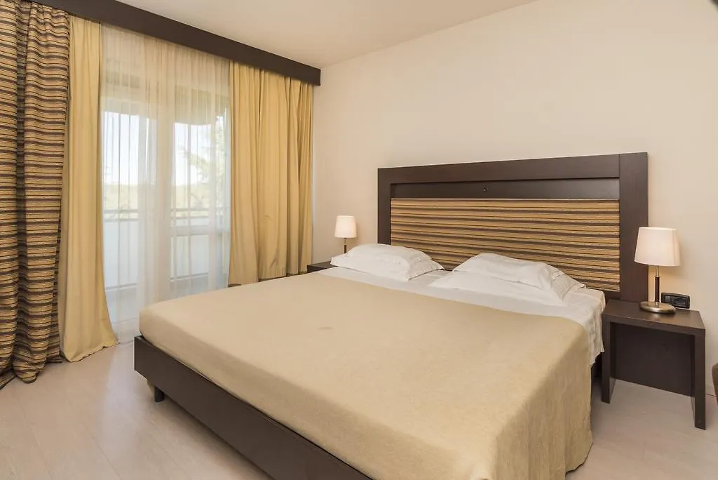 Hotel Garden Istra Plava Laguna Umag 4*,